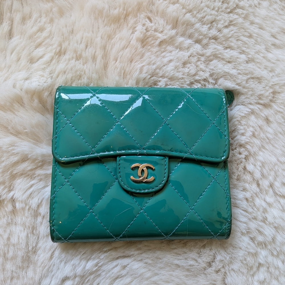 Chanel Patent Quilted Trifold